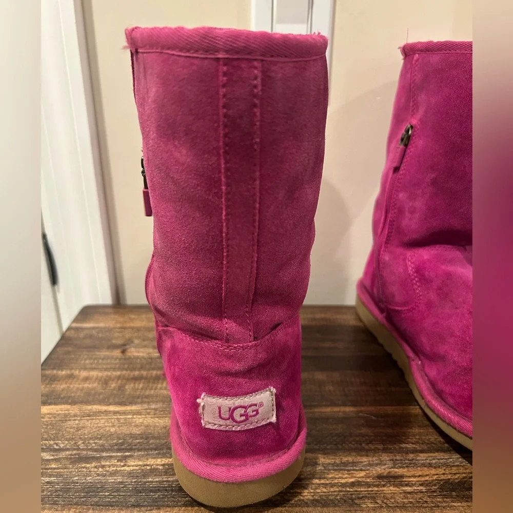 UGG Kids Sz 4 K Lil Sunshine Suede Boot Victorian Pink MidCalf Sheepskin Lining